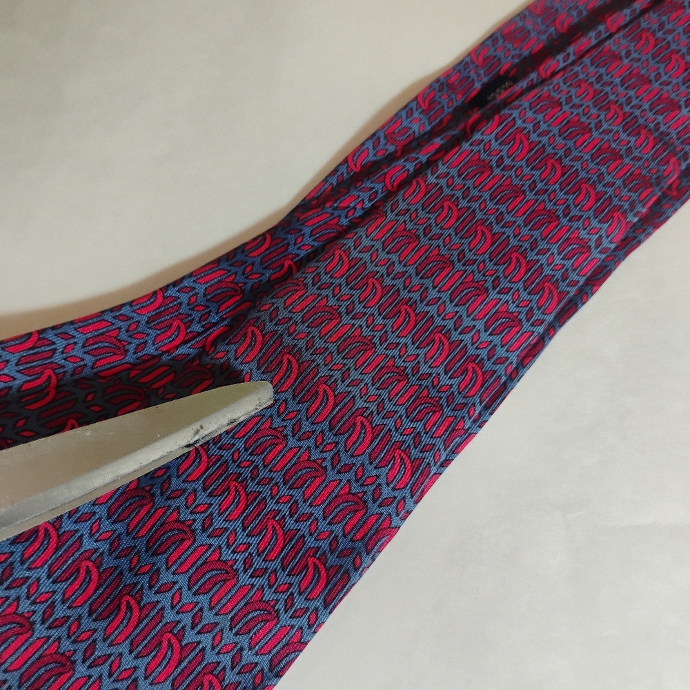 Hermes Geometric Intercalating Geometric Pattern … - image 2